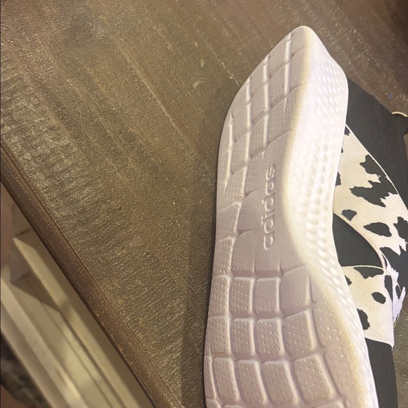 Adidas Black and White Slip-On Shoes with Gold Accents - Picture 3 of 4